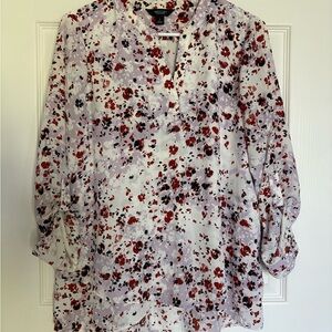 Simply Vera Vera Wang White Tunic Top with Red and Lavender Floral Print